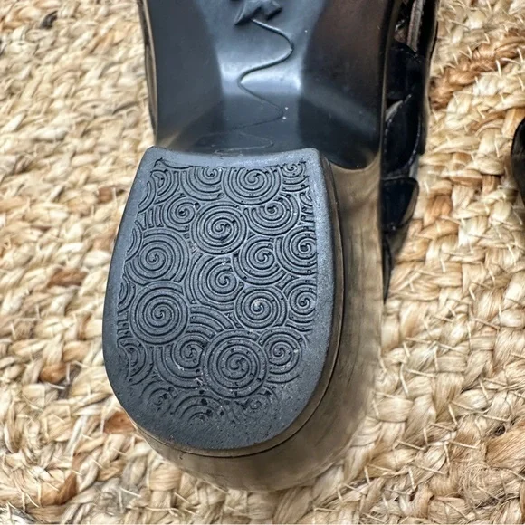 DANSKO Clarissa Daisy Floral Black Leather Slides Heels Sandals EUR 38 (7.5-8) - Picture 8 of 16